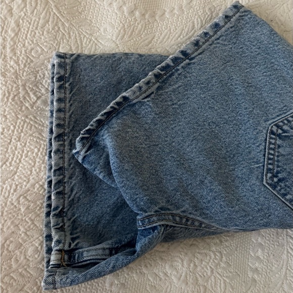 Classic Zara thick Denim women’s Shorts - Picture 6 of 6